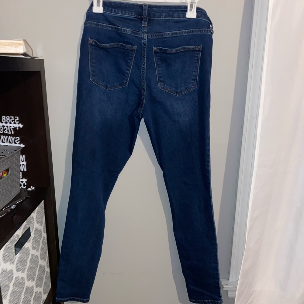 Universal Thread Jeans - Picture 2 of 2